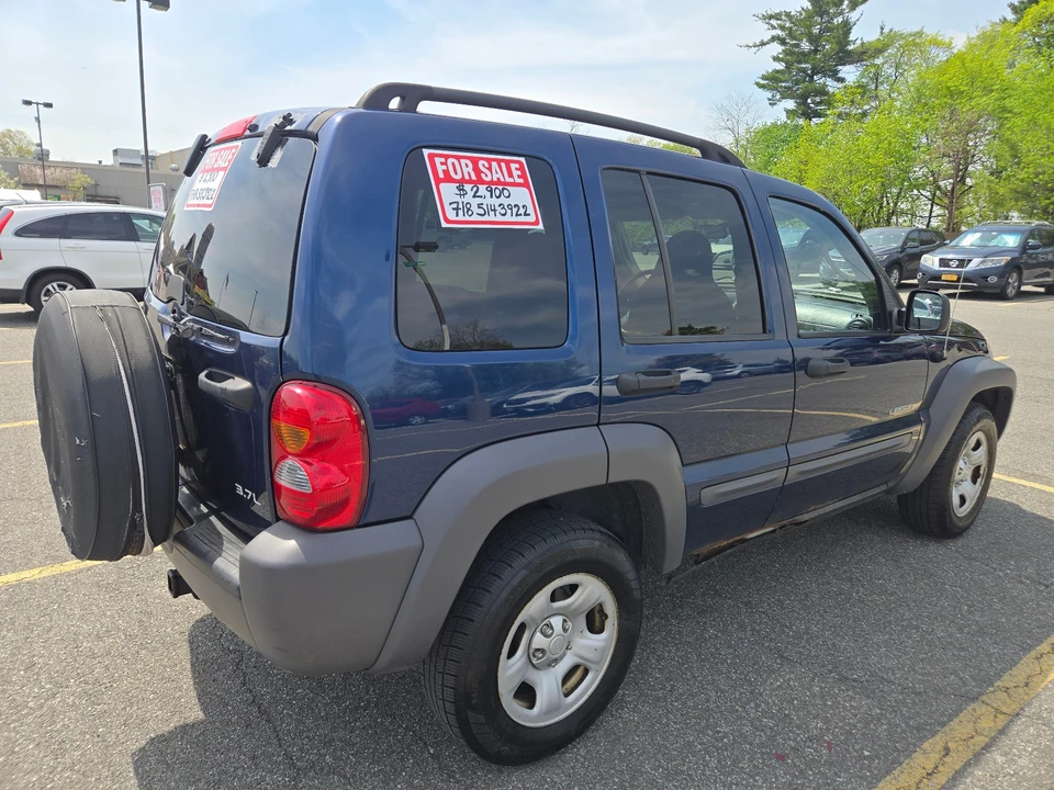 2004 Jeep KJ Liberty - Image 8 of 14