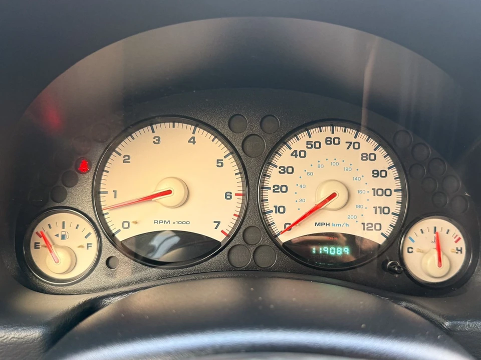 2004 Jeep KJ Liberty - Image 9 of 12