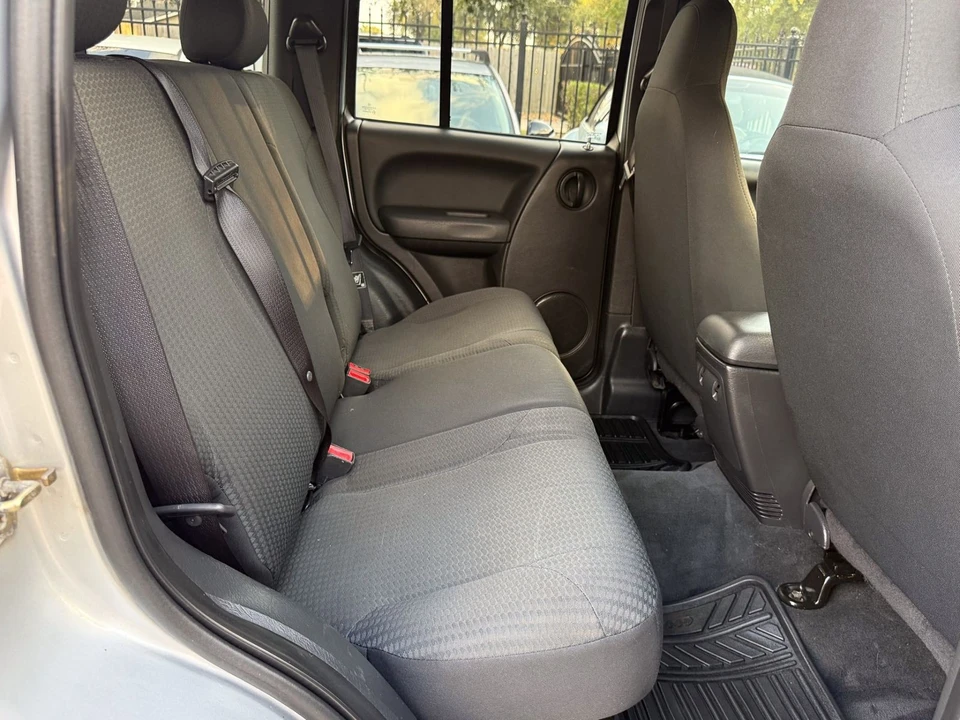 2004 Jeep KJ Liberty - Image 12 of 12