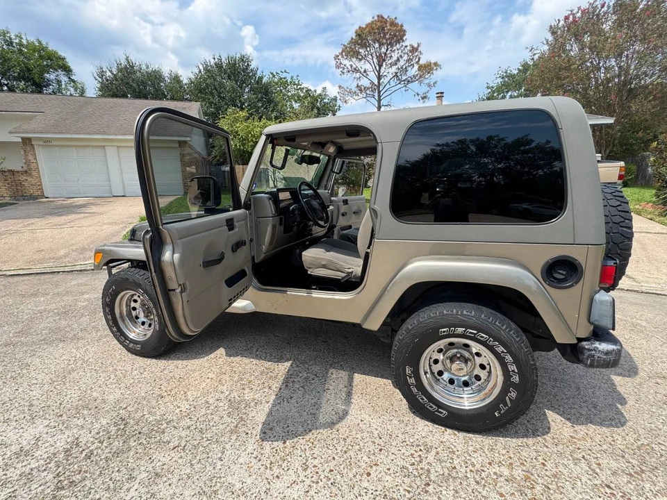 2004 Jeep TJ Wrangler - Image 11 of 15