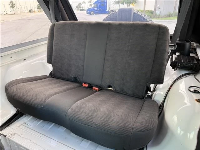 2004 Jeep TJ Wrangler - Image 10 of 21