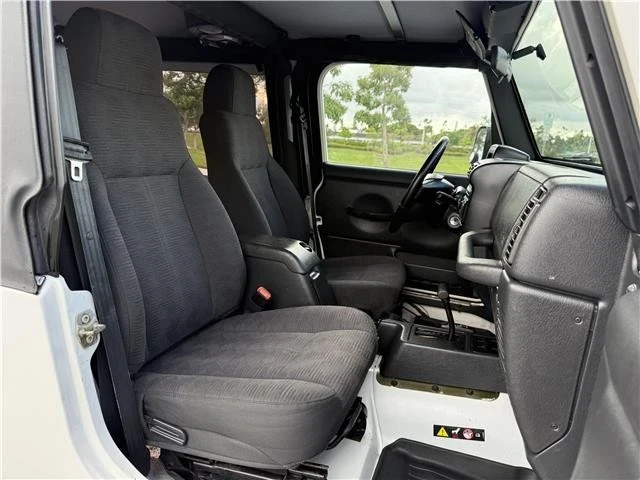 2004 Jeep TJ Wrangler - Image 9 of 21