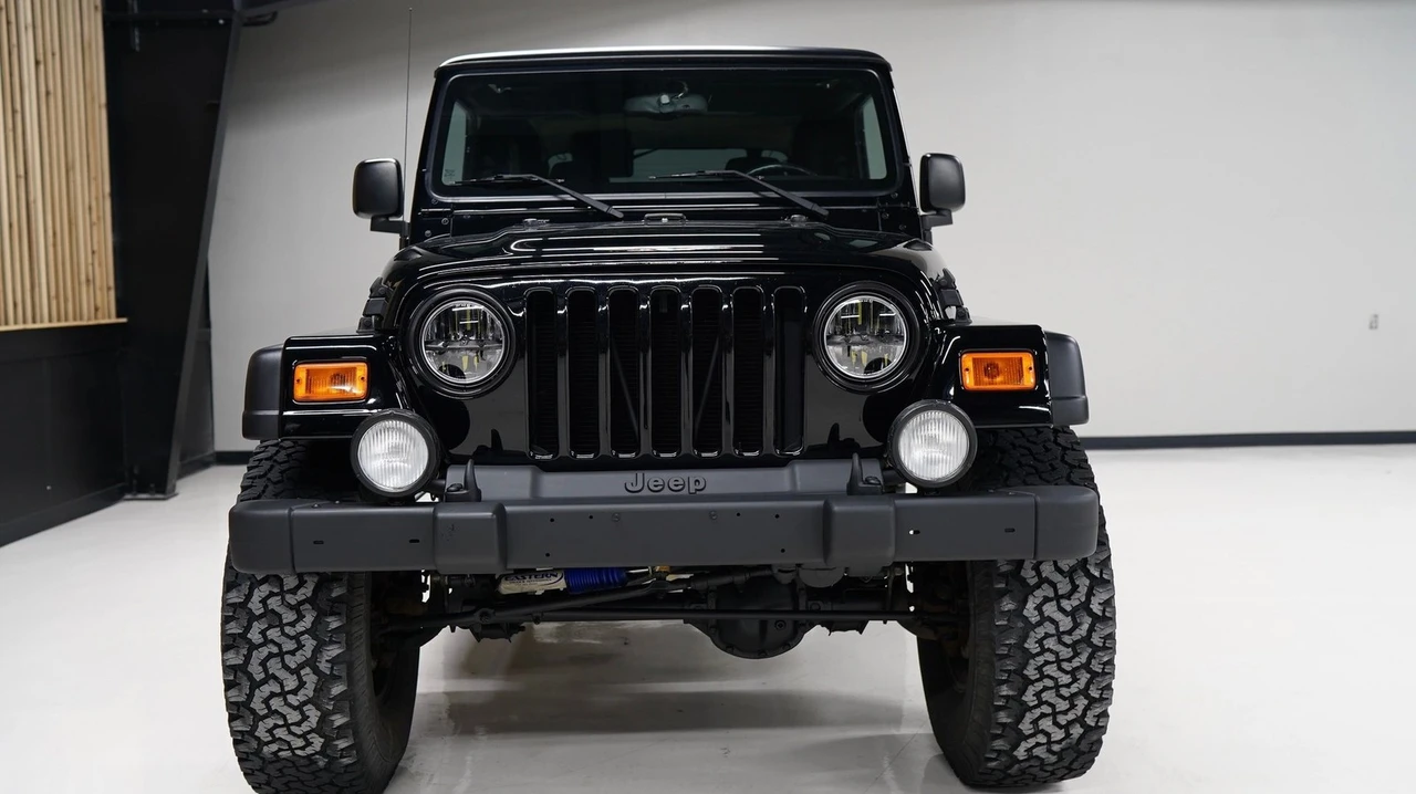 2004 Jeep TJ Wrangler - Image 9 of 21