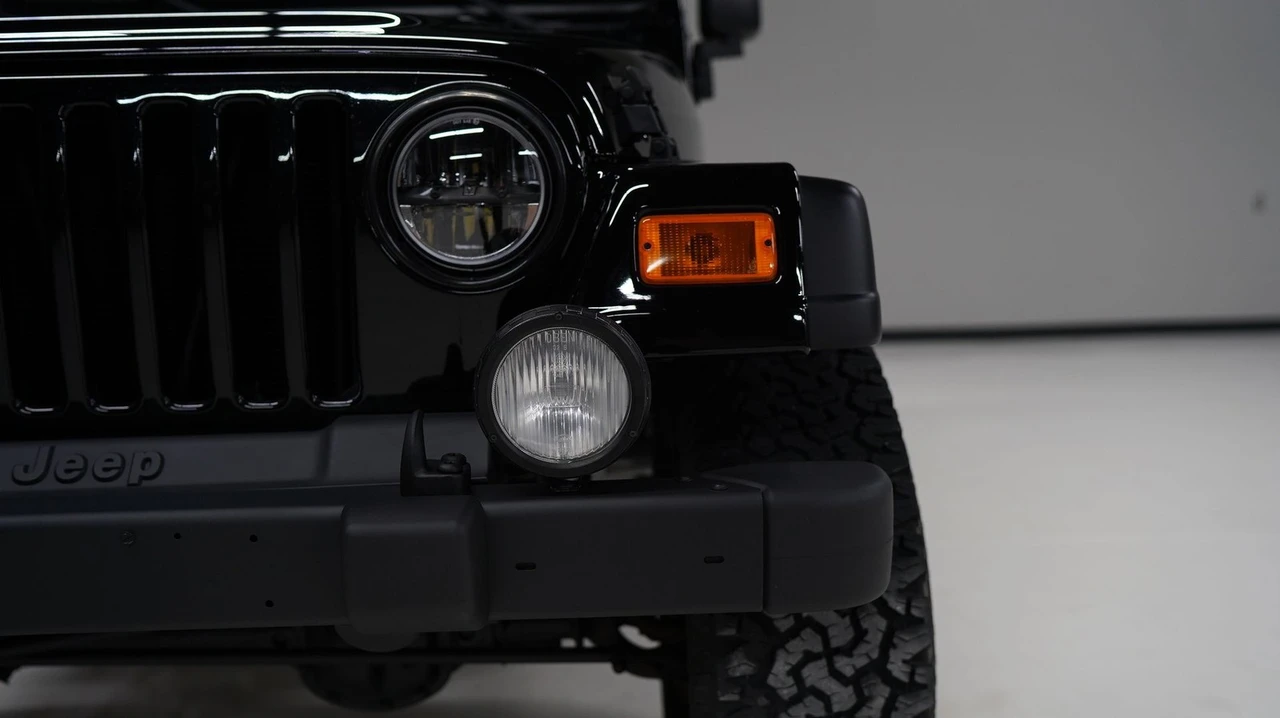 2004 Jeep TJ Wrangler - Image 16 of 21
