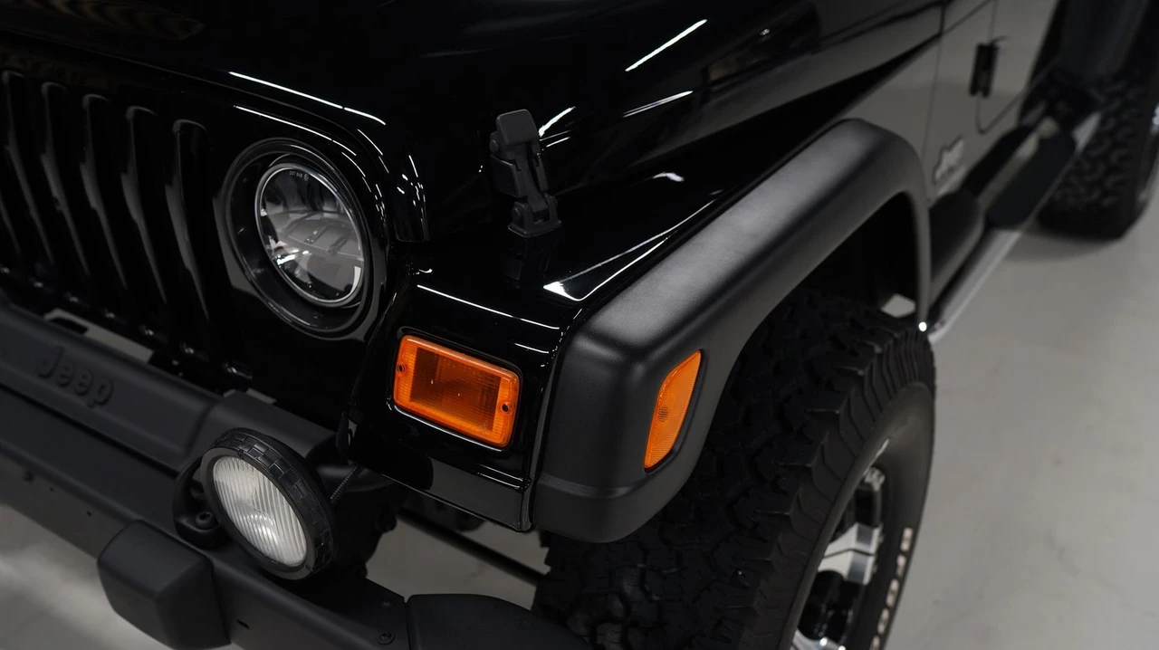 2004 Jeep TJ Wrangler - Image 20 of 21