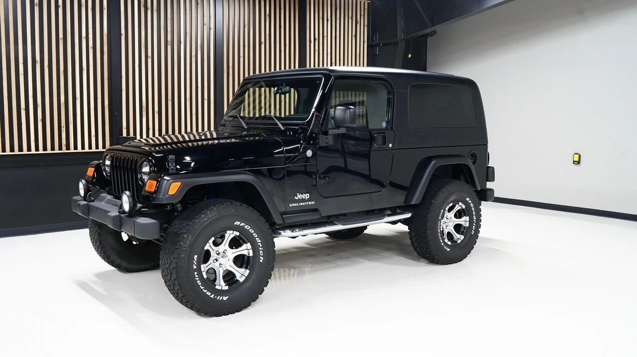 2004 Jeep TJ Wrangler - Image 2 of 21