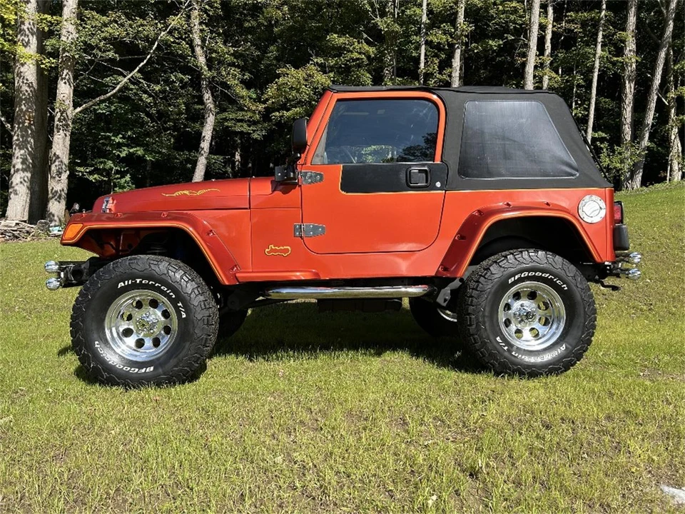 2004 Jeep TJ Wrangler - Image 2 of 23