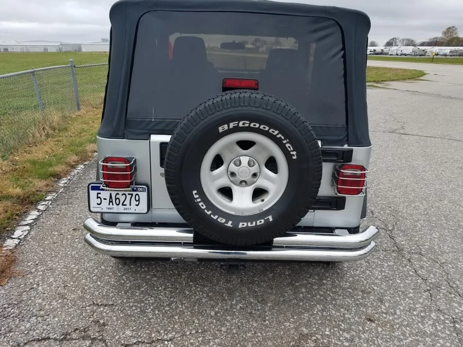 2004 Jeep TJ Wrangler - Image 3 of 4
