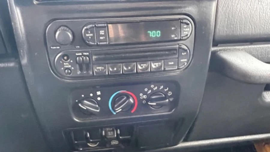 2004 Jeep TJ Wrangler - Image 6 of 20