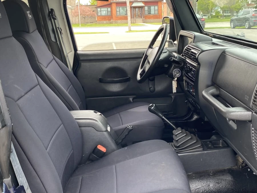 2004 Jeep TJ Wrangler - Image 16 of 17