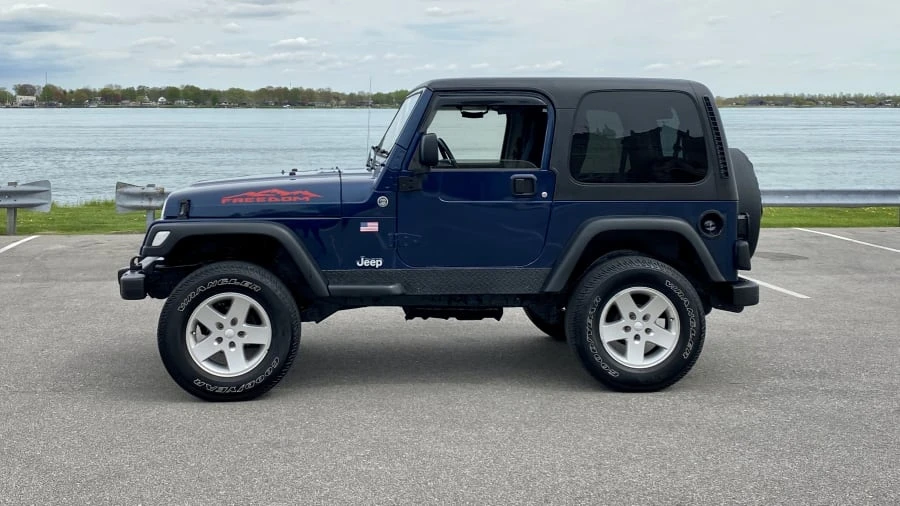 2004 Jeep TJ Wrangler - Image 2 of 17