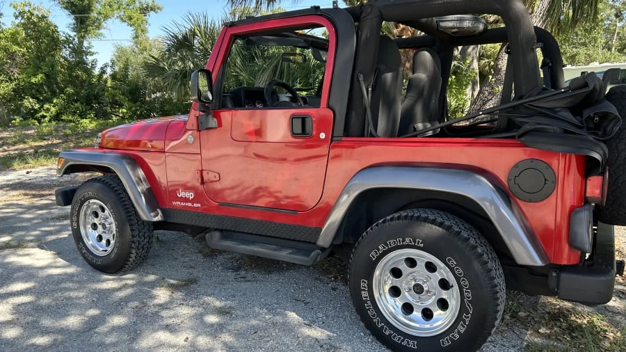 2004 Jeep TJ Wrangler - Image 2 of 31