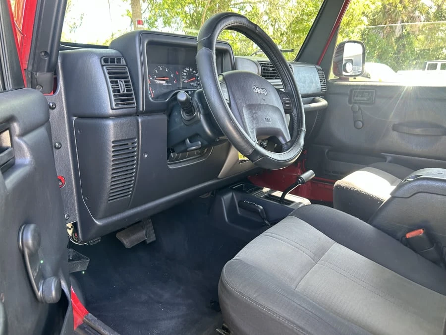 2004 Jeep TJ Wrangler - Image 23 of 31