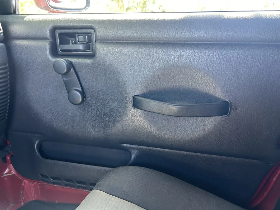 2004 Jeep TJ Wrangler - Image 20 of 31