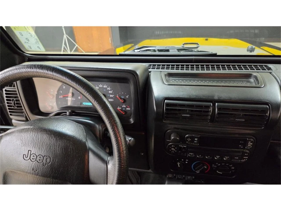 2004 Jeep TJ Wrangler - Image 30 of 31