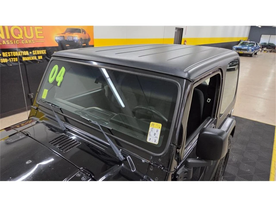 2004 Jeep TJ Wrangler - Image 15 of 31