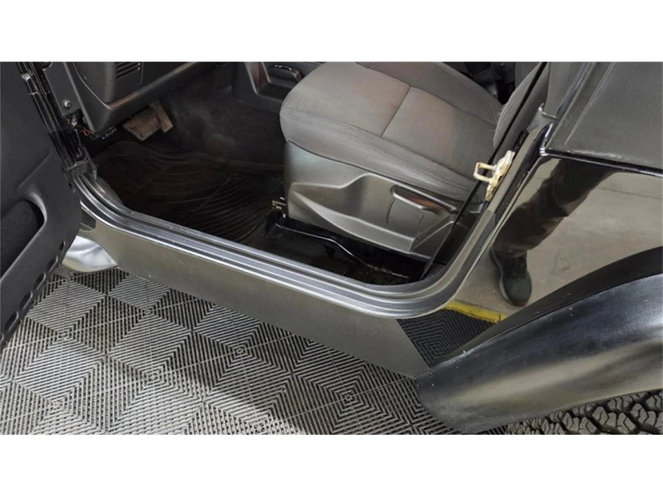 2004 Jeep TJ Wrangler - Image 21 of 31