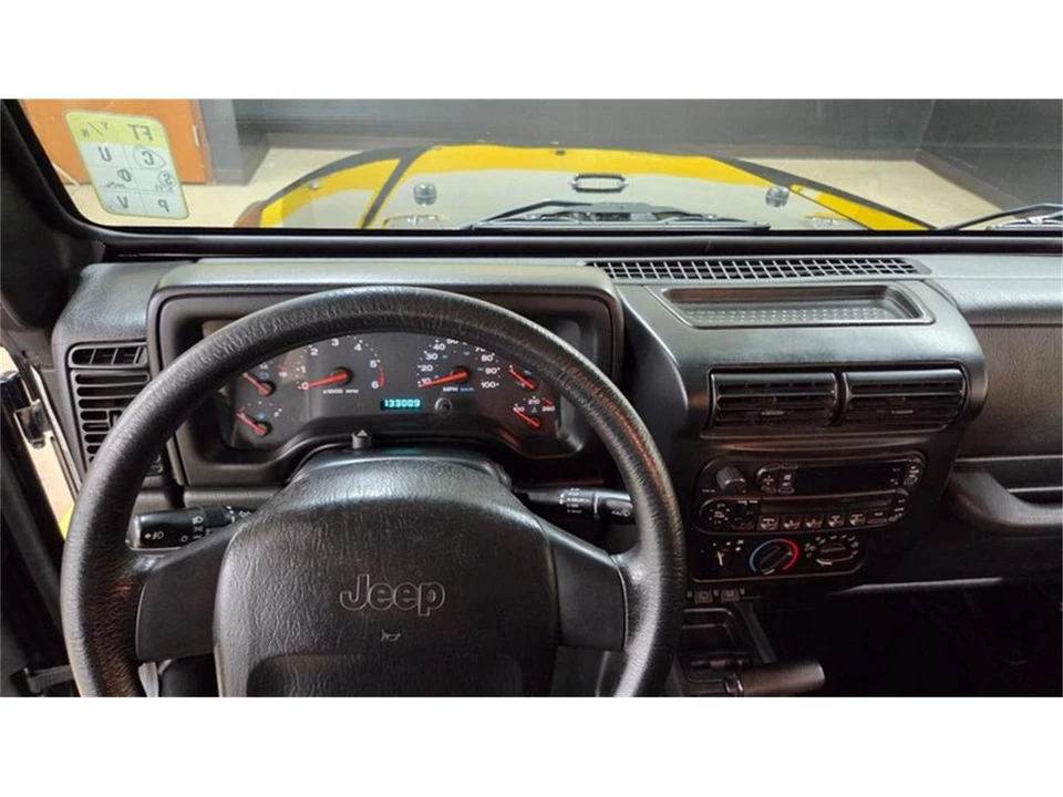 2004 Jeep TJ Wrangler - Image 27 of 31