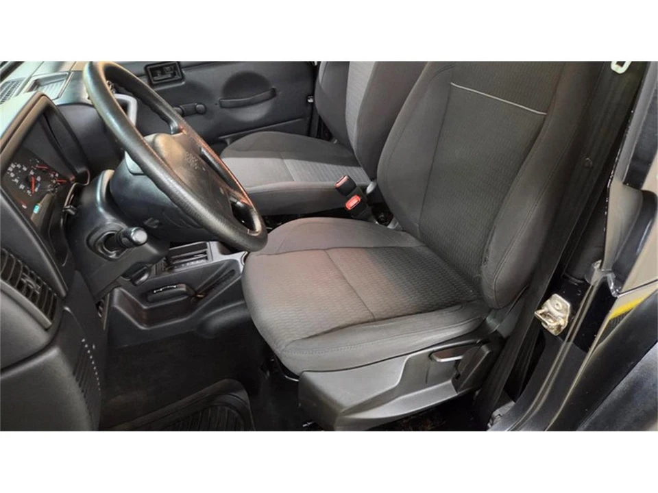 2004 Jeep TJ Wrangler - Image 24 of 31