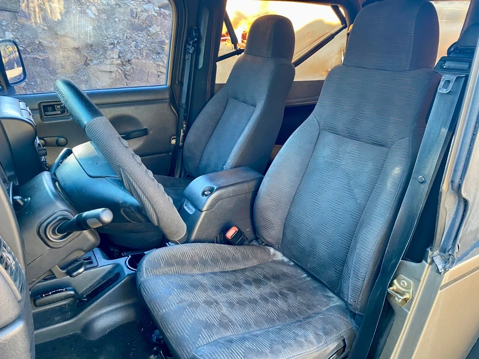 2004 Jeep TJ Wrangler - Image 10 of 21