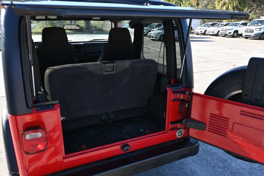 2004 Jeep TJ Wrangler - Image 11 of 12