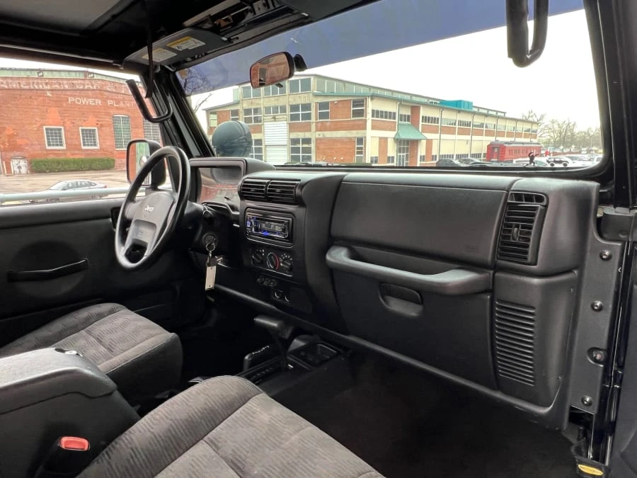 2004 Jeep TJ Wrangler - Image 10 of 12