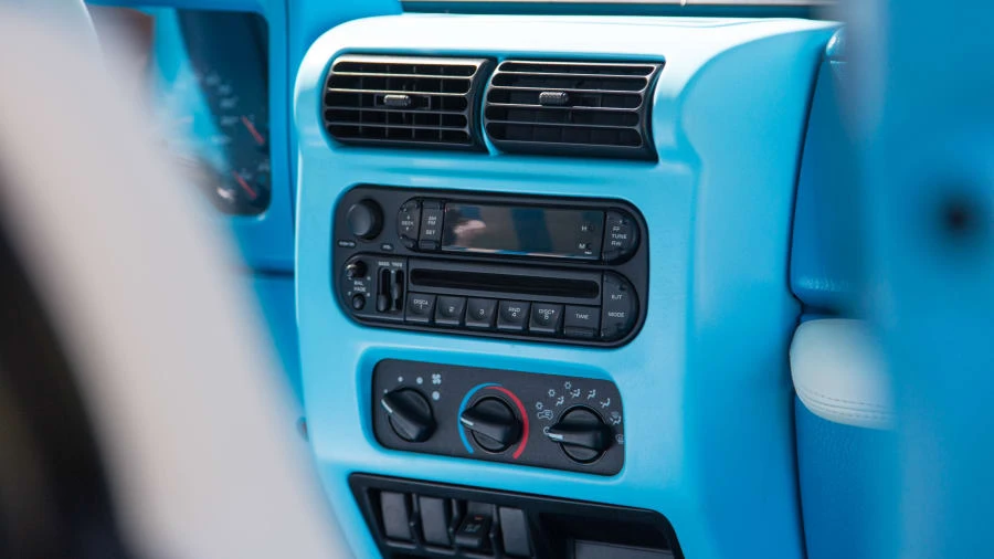 2004 Jeep TJ Wrangler - Image 15 of 20