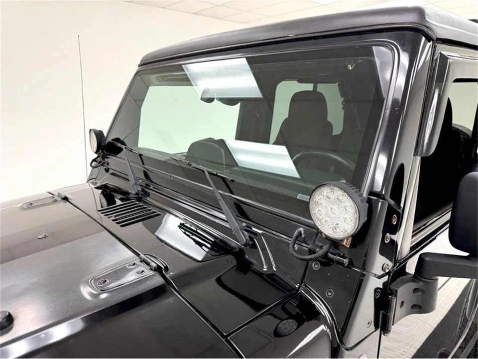 2004 Jeep TJ Wrangler - Image 14 of 31