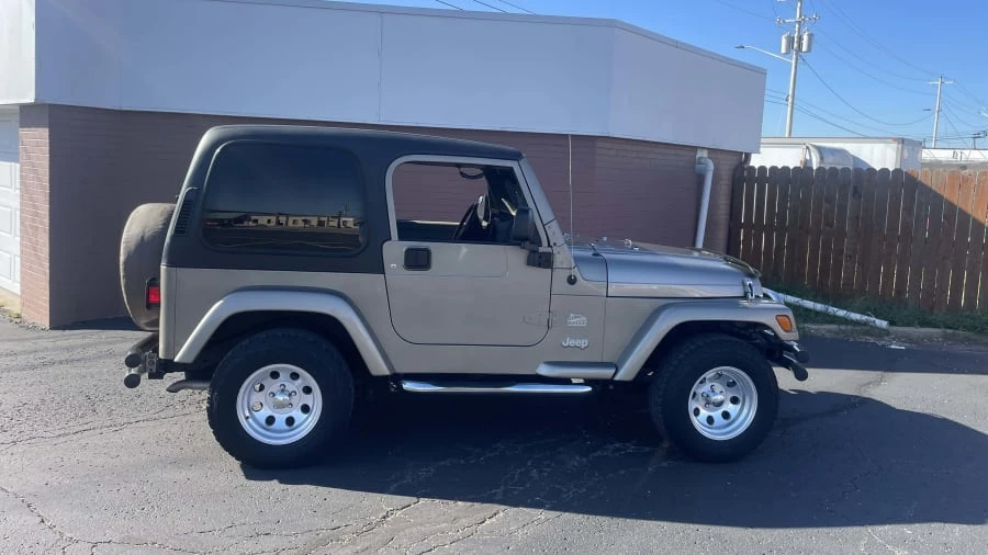 2004 Jeep TJ Wrangler - Image 2 of 11