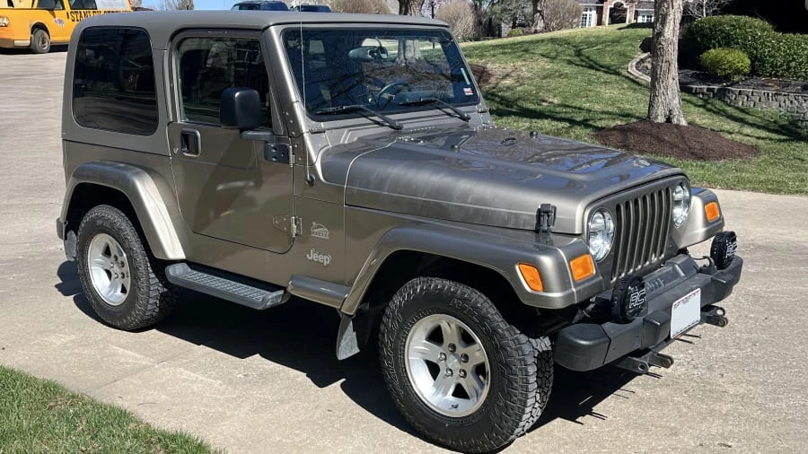 2004 Jeep TJ Wrangler - Image 4 of 5