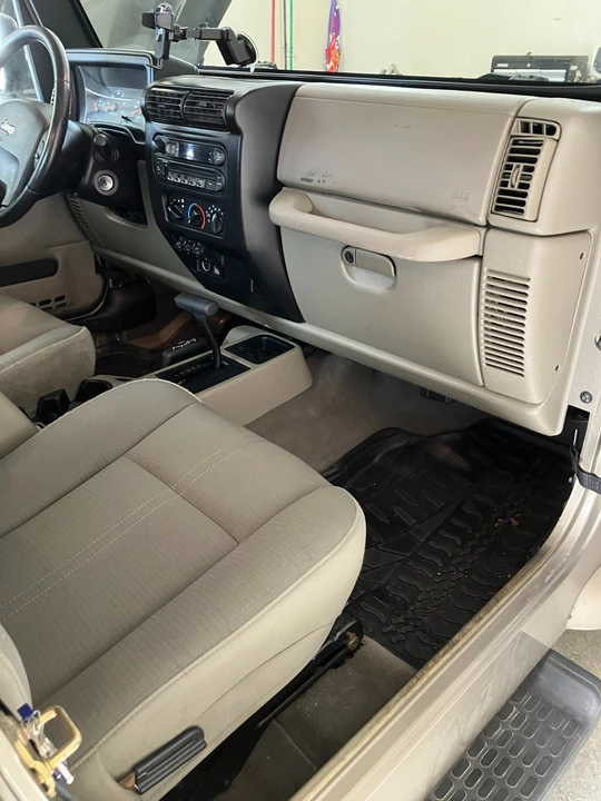 2004 Jeep TJ Wrangler - Image 11 of 21