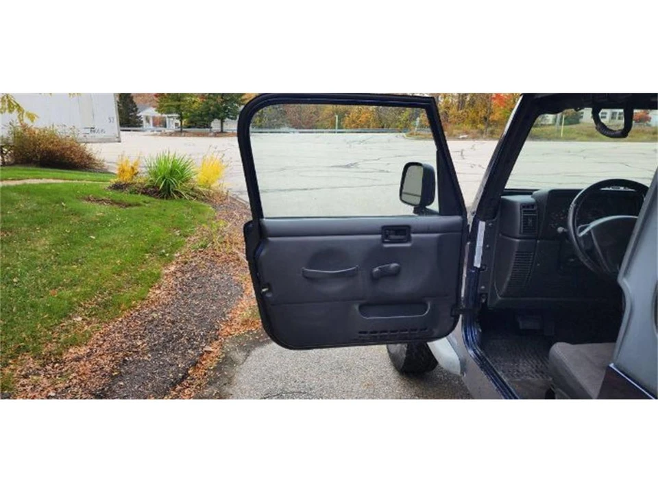 2004 Jeep TJ Wrangler - Image 9 of 25