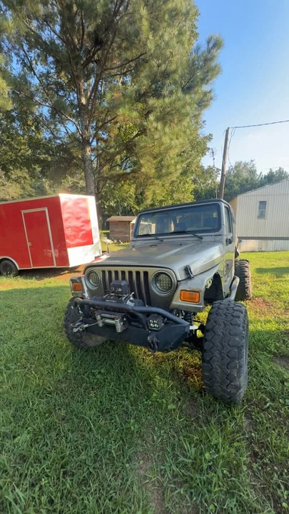 2004 Jeep TJ Wrangler - Image 2 of 5