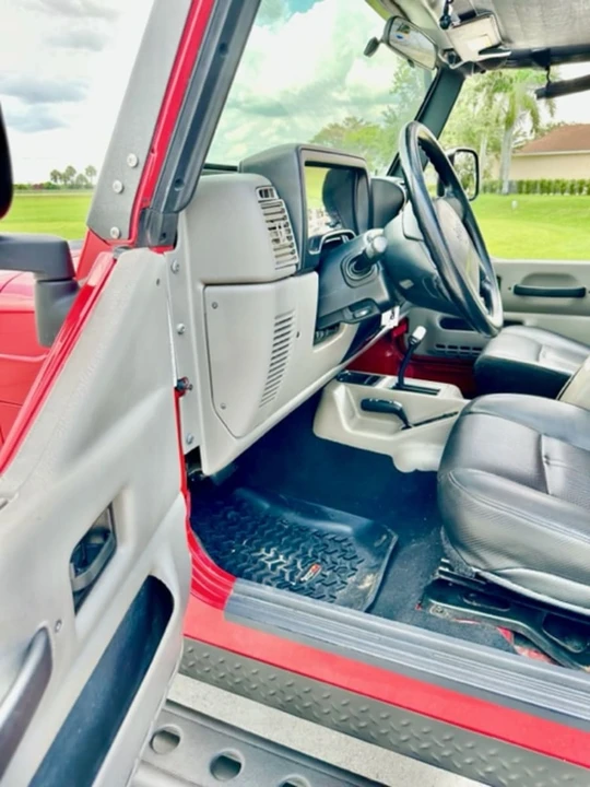2004 Jeep TJ Wrangler - Image 24 of 26