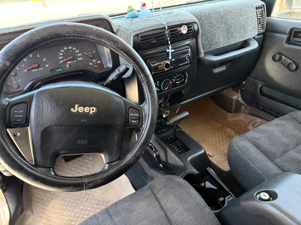 2004 Jeep TJ Wrangler - Image 9 of 16