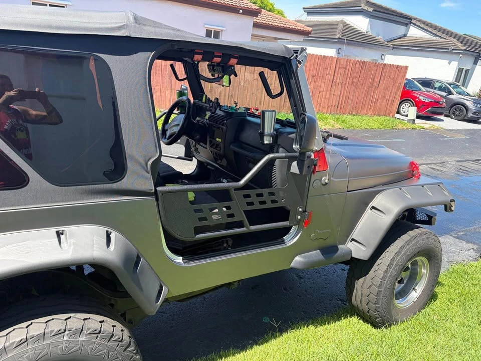 2004 Jeep TJ Wrangler - Image 11 of 17