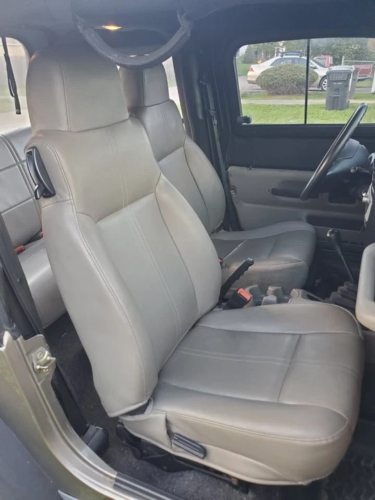 2004 Jeep TJ Wrangler - Image 16 of 17
