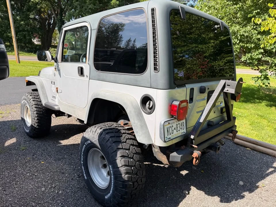 2004 Jeep TJ Wrangler - Image 4 of 11
