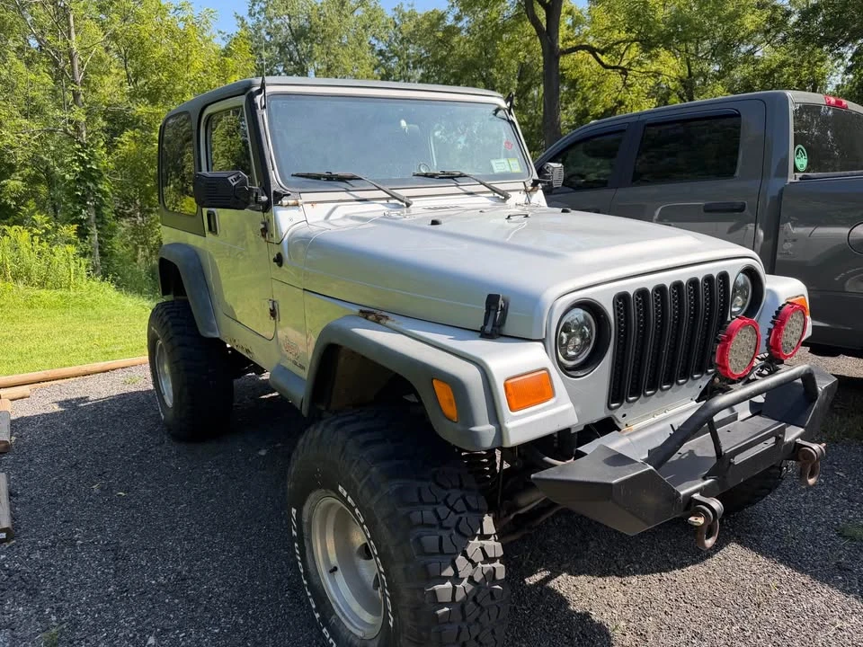2004 Jeep TJ Wrangler - Image 2 of 11