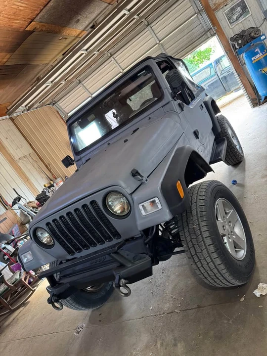2004 Jeep TJ Wrangler - Image 2 of 5