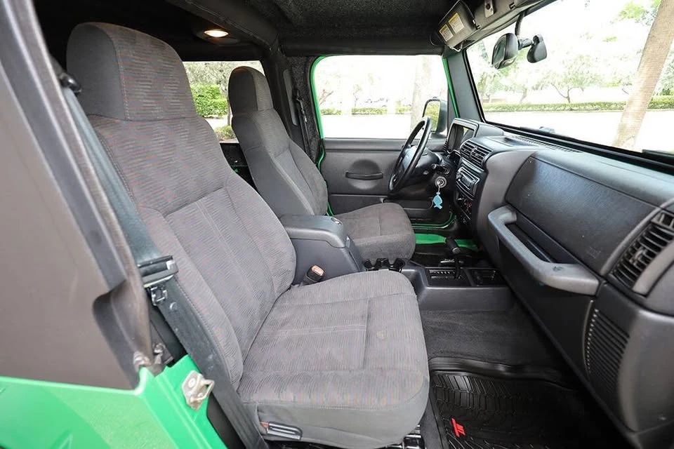 2004 Jeep TJ Wrangler - Image 13 of 20