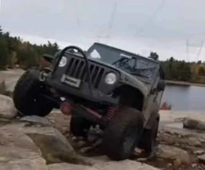 2004 Jeep TJ Wrangler - Image 6 of 10