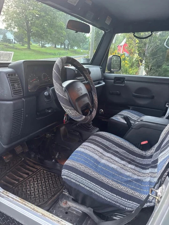 2004 Jeep TJ Wrangler - Image 10 of 16