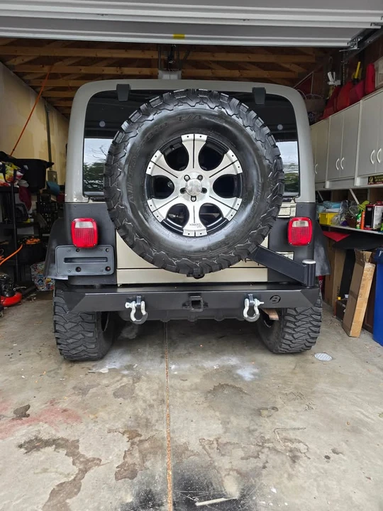 2004 Jeep TJ Wrangler - Image 2 of 8