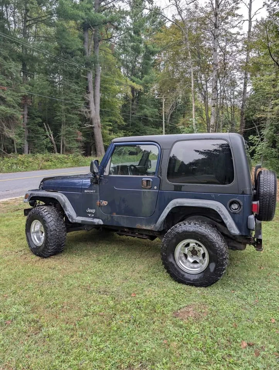 2004 Jeep TJ Wrangler - Image 10 of 13