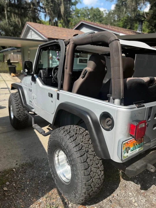 2004 Jeep TJ Wrangler - Image 2 of 8