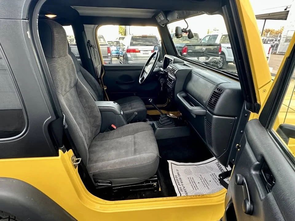 2004 Jeep TJ Wrangler - Image 11 of 15