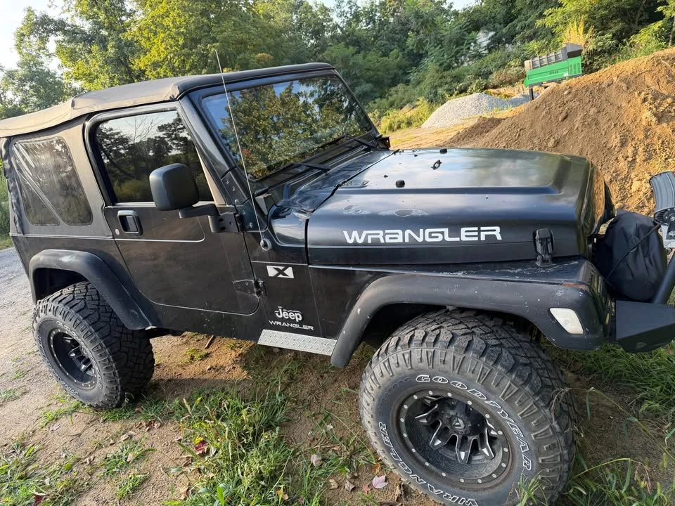 2004 Jeep TJ Wrangler - Image 2 of 8