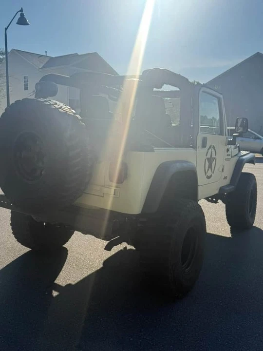 2004 Jeep TJ Wrangler - Image 5 of 9