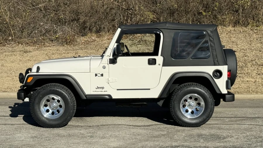 2004 Jeep TJ Wrangler - Image 2 of 11